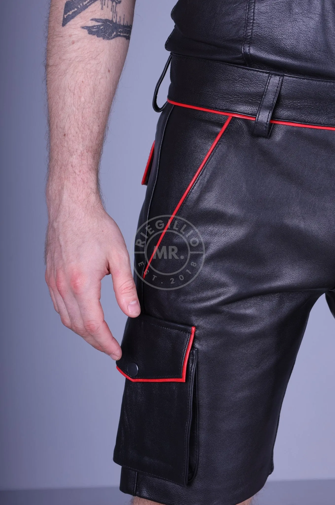 '23 Black Leather Cargo Short - Red Piping