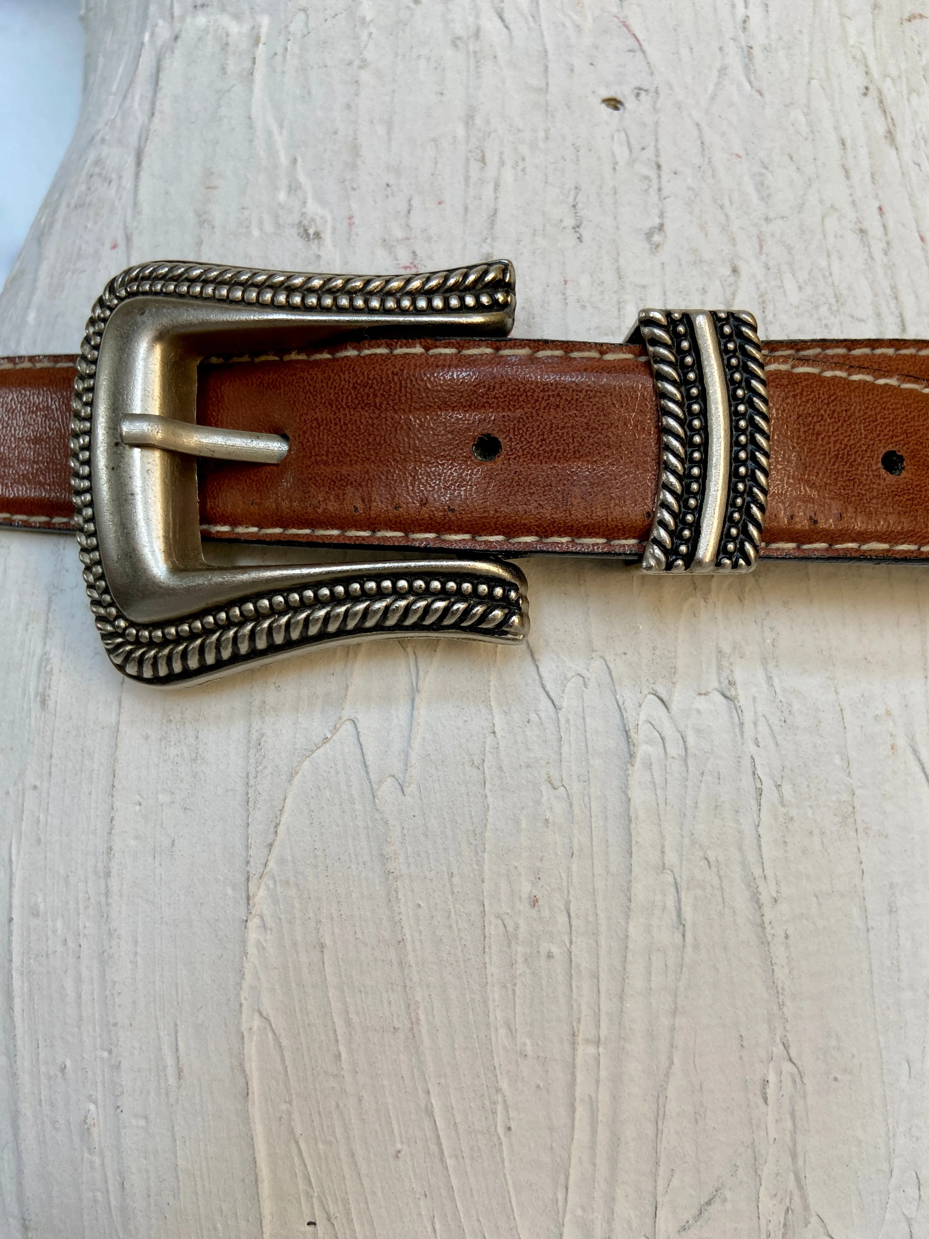 Brown tone leather belt