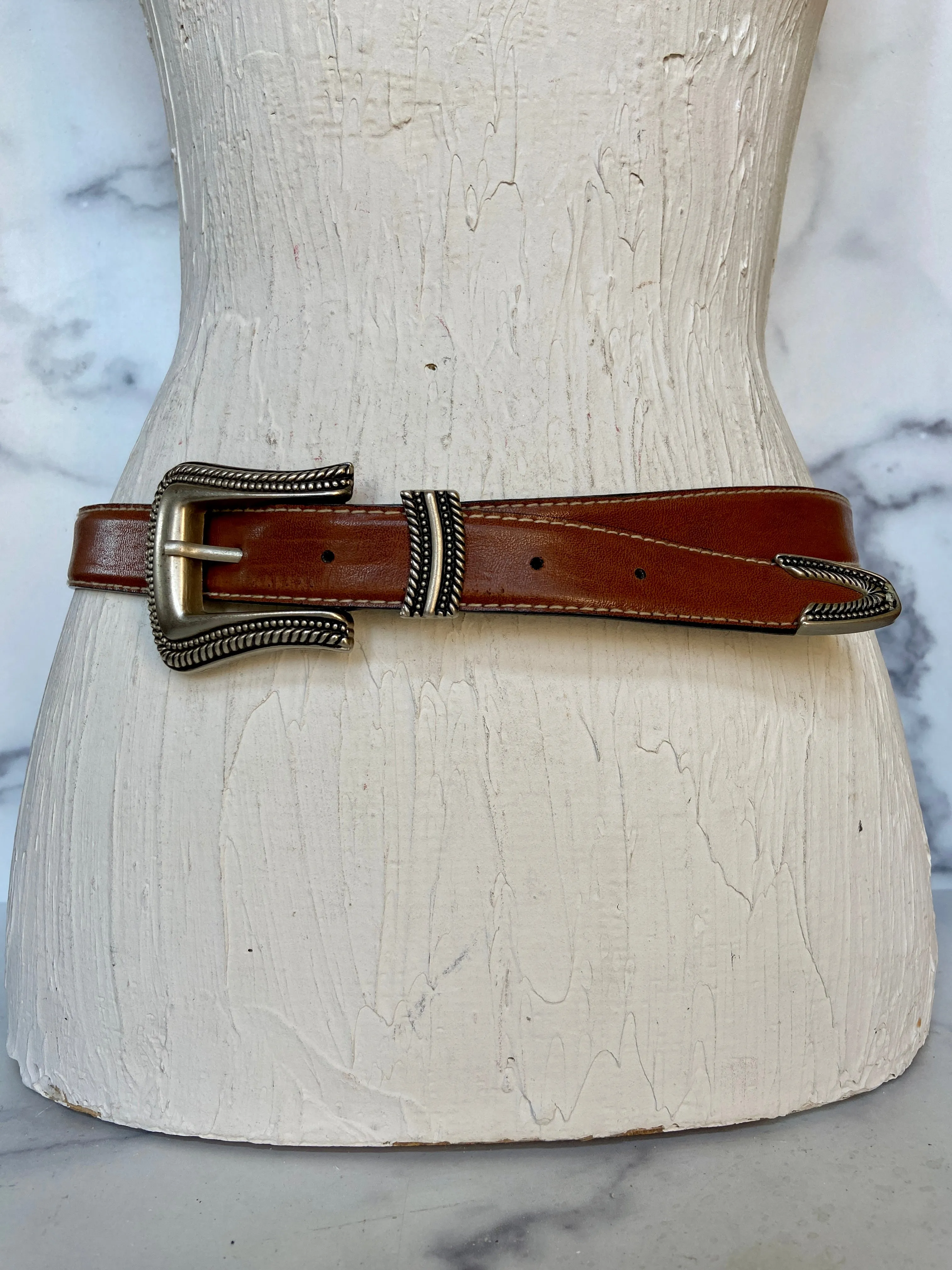 Brown tone leather belt