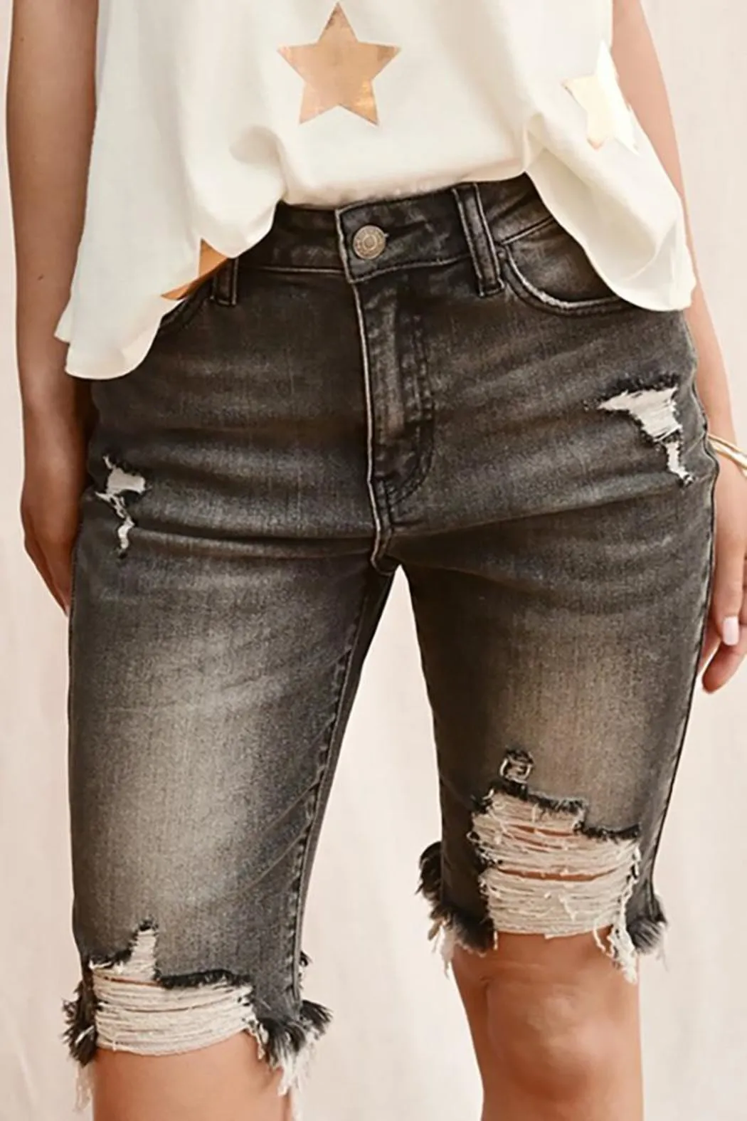Distressed Mom Bermuda Shorts
