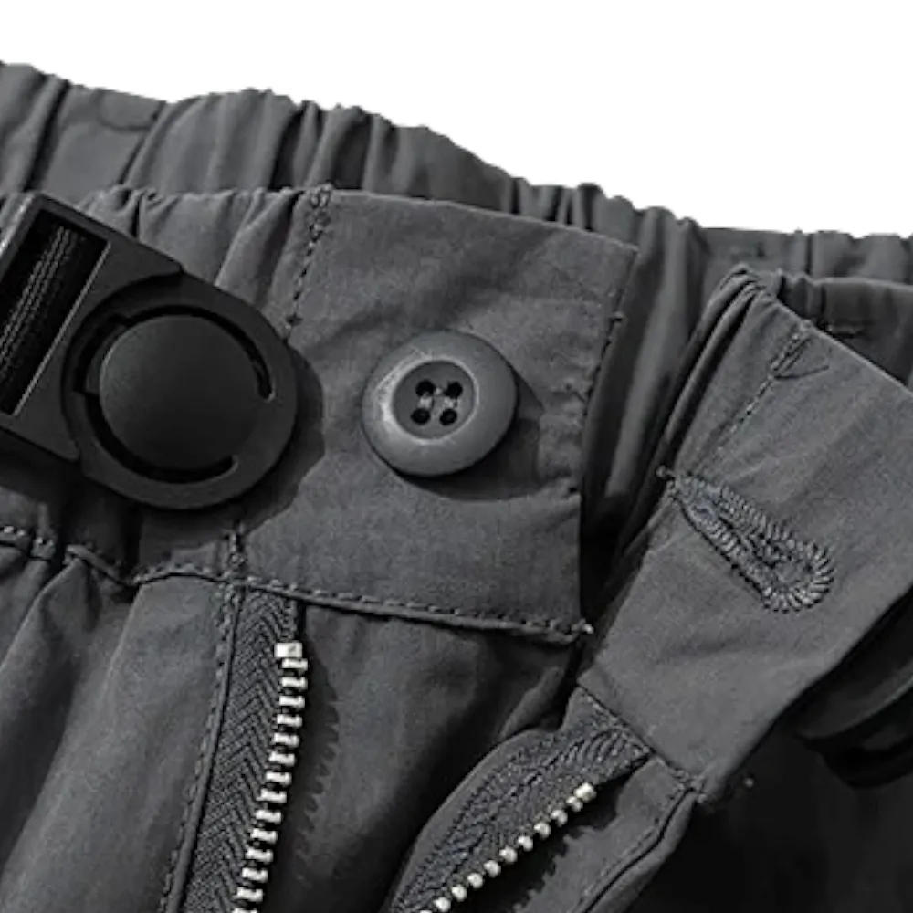 Hiking short with mesh pocket and belt