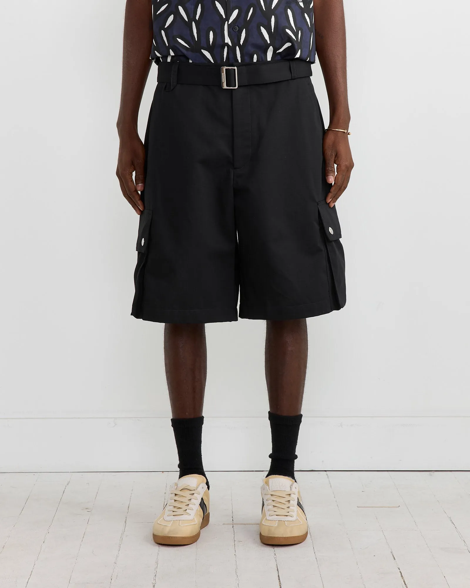 Le Cargo Bermuda Short in Black