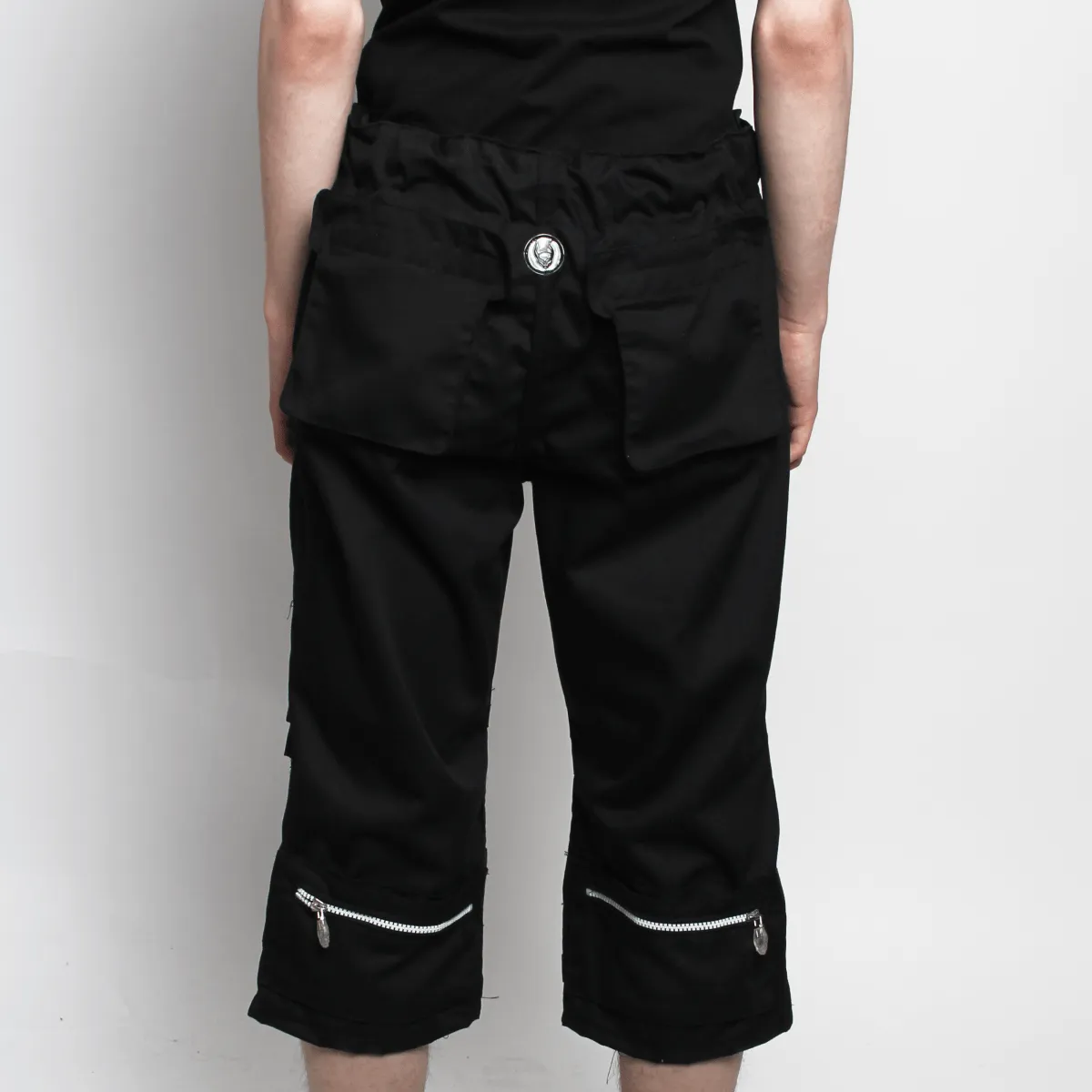 MULTI POCKET SHORTS BLACK