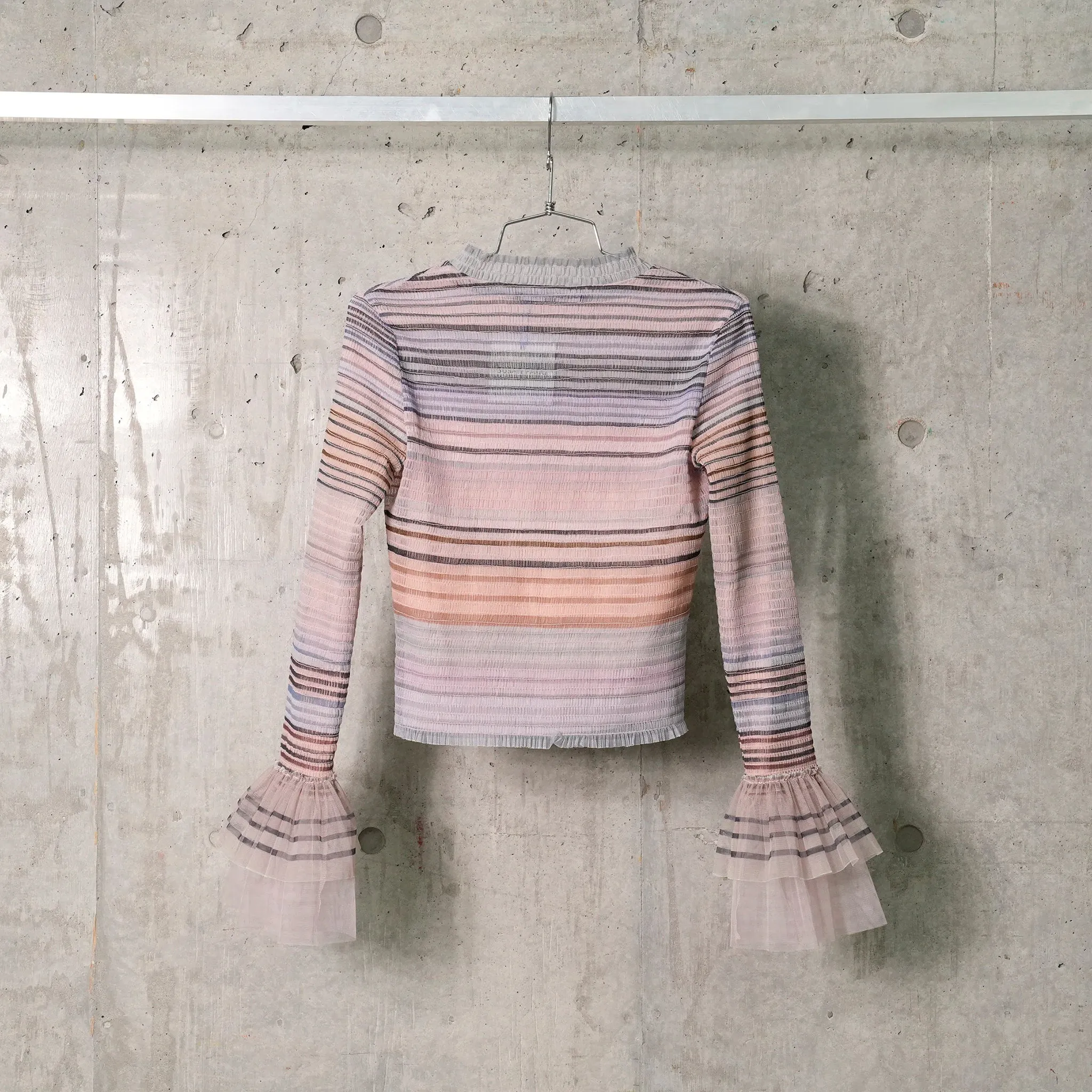 PRINTED SMOCKED TOP / PEACH