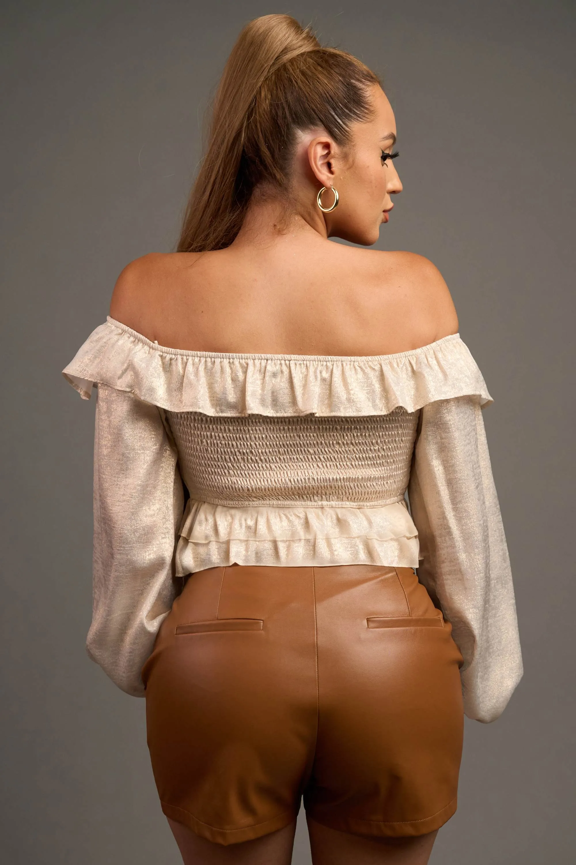 SHINY METALLIC OFF SHOULDER RUFFLED CROPPED TOP